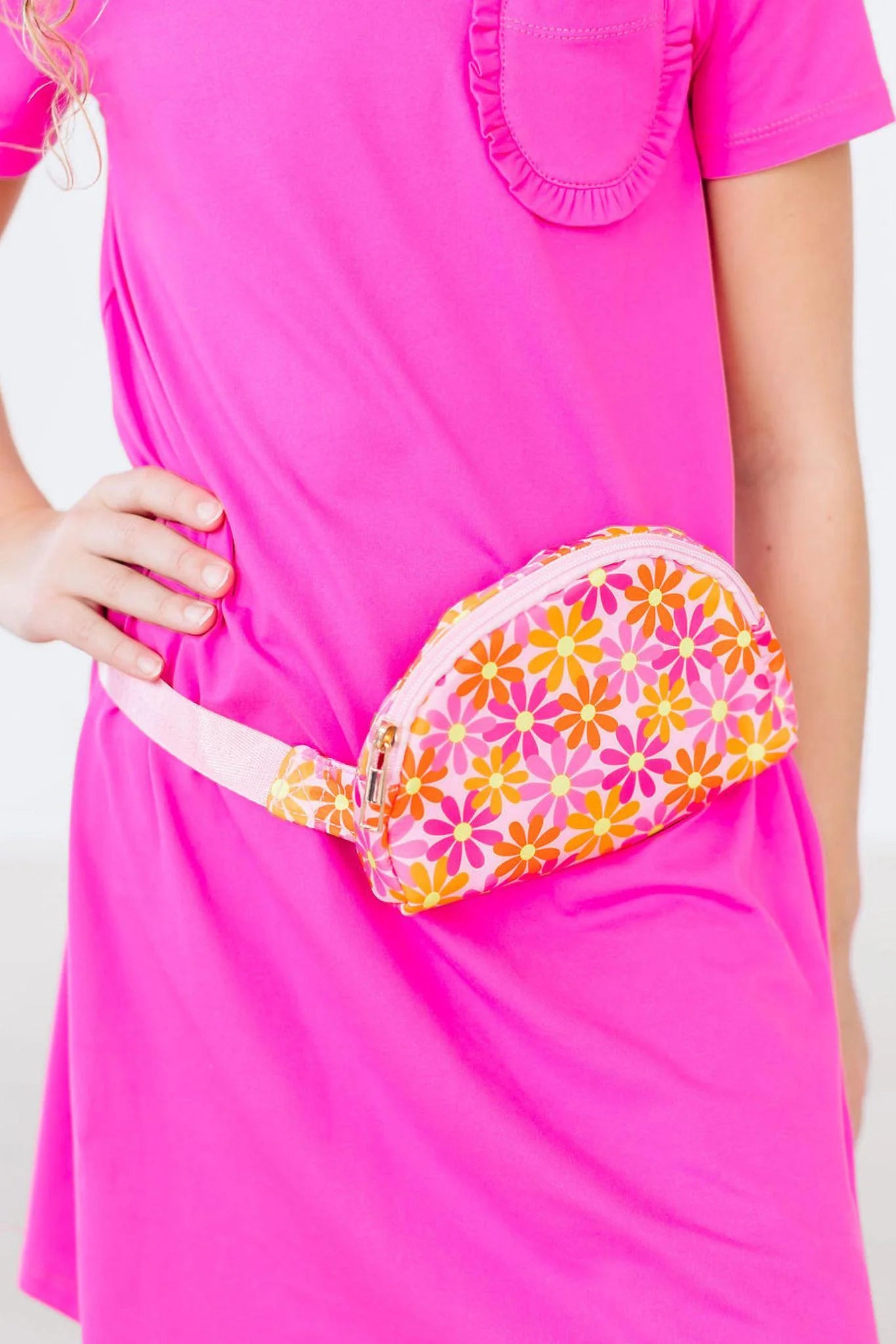 Retro Daises Belt Bag