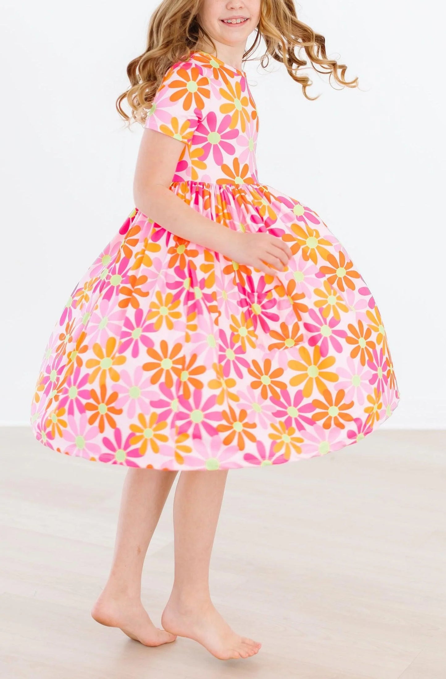 Jen Dress- Retro Daisies